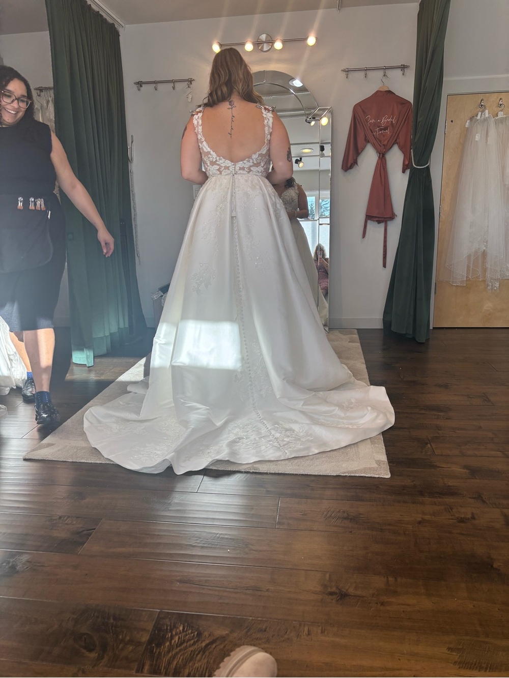 Elegant White Lace-Back Wedding Dress - Bridal Gown